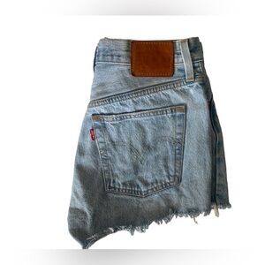 Levis High waisted Denim Shorts  light blue washed
